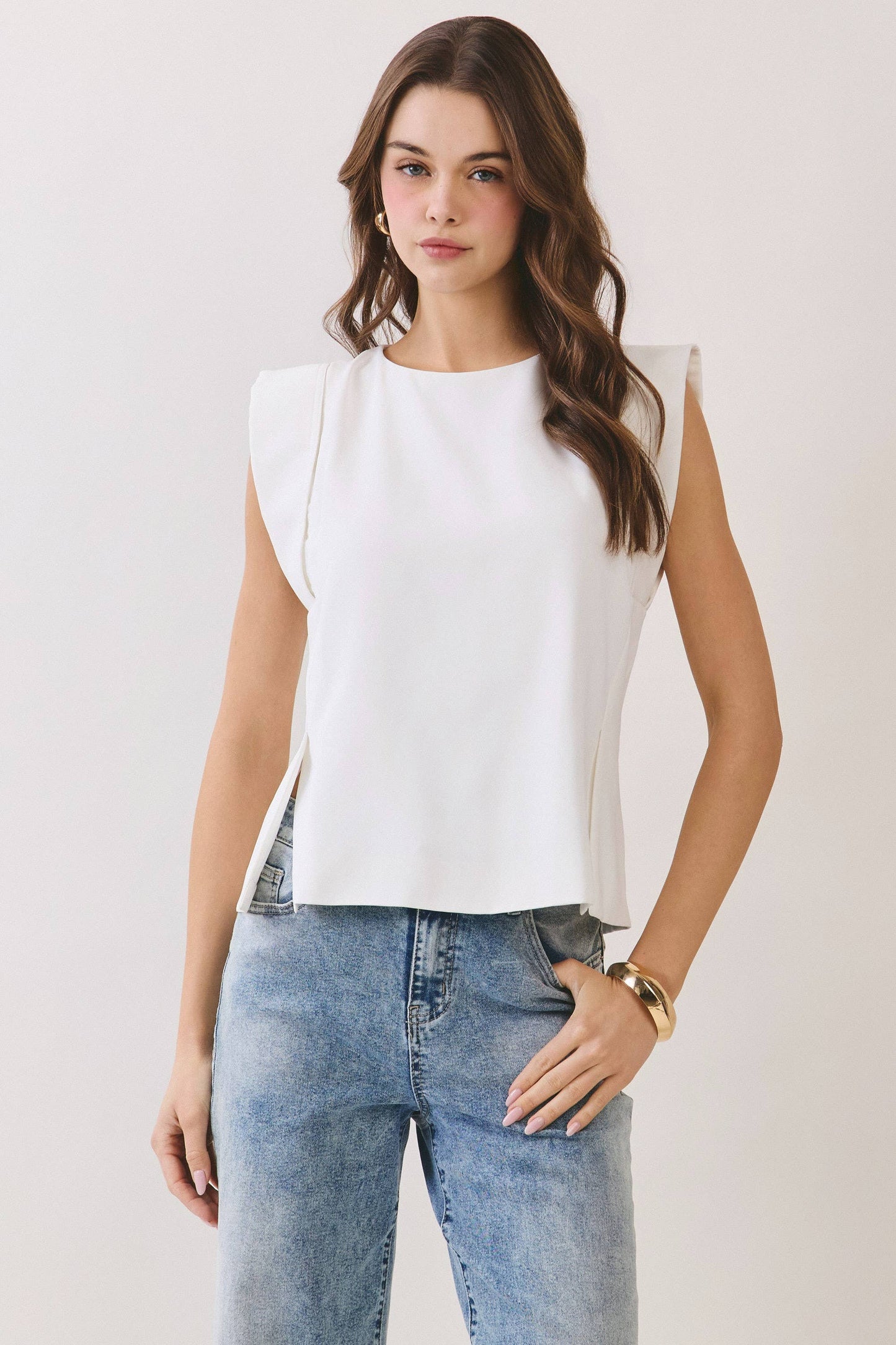 Structured Shoulder Accent Sleeveless Top