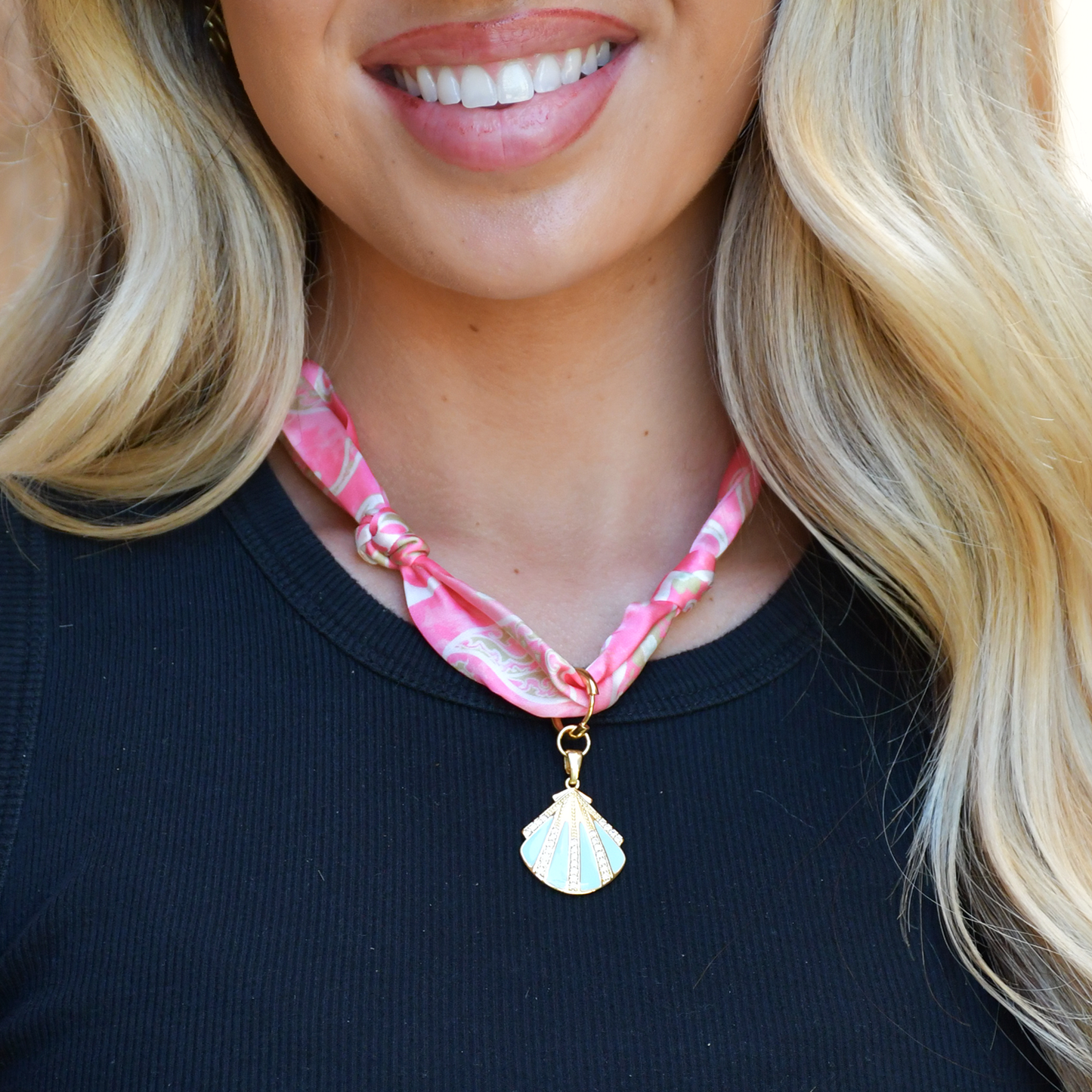 SCARF NECKLACE WITH CHARM