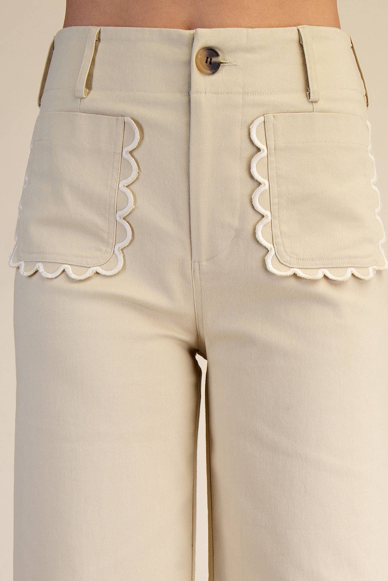 Wide-Leg Scallop Pocket Pants