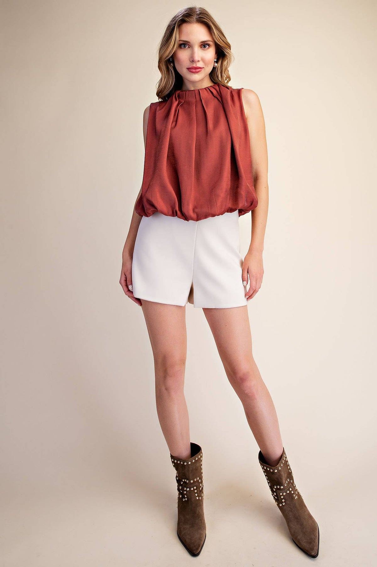 Sleeveless Pleated Balloon Top With Pockets
