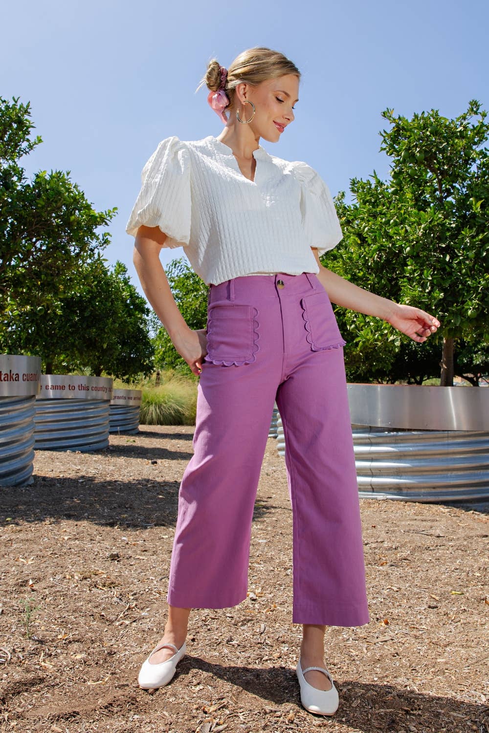 Wide-Leg Scallop Pocket Pants