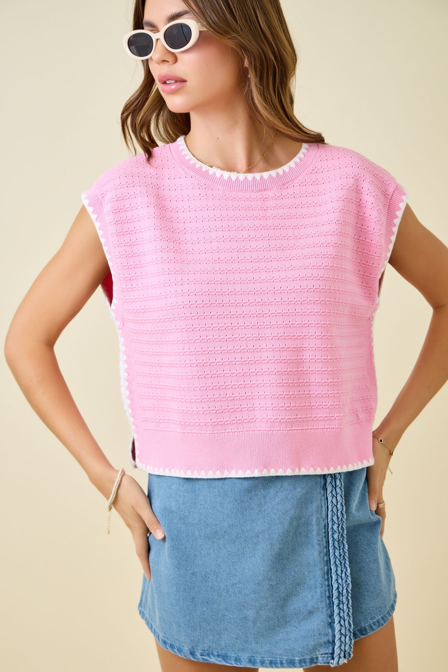Sleeveless Textured Knit Top W/ Edge Stitch