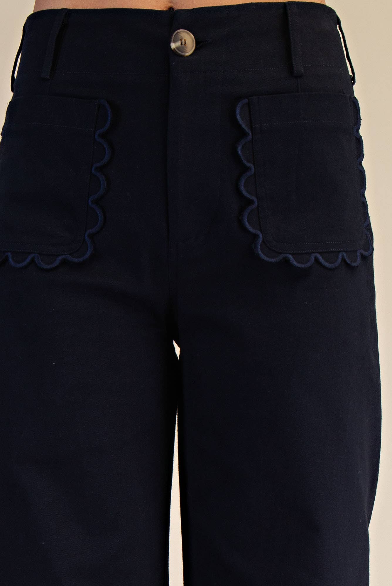 Wide-Leg Scallop Pocket Pants