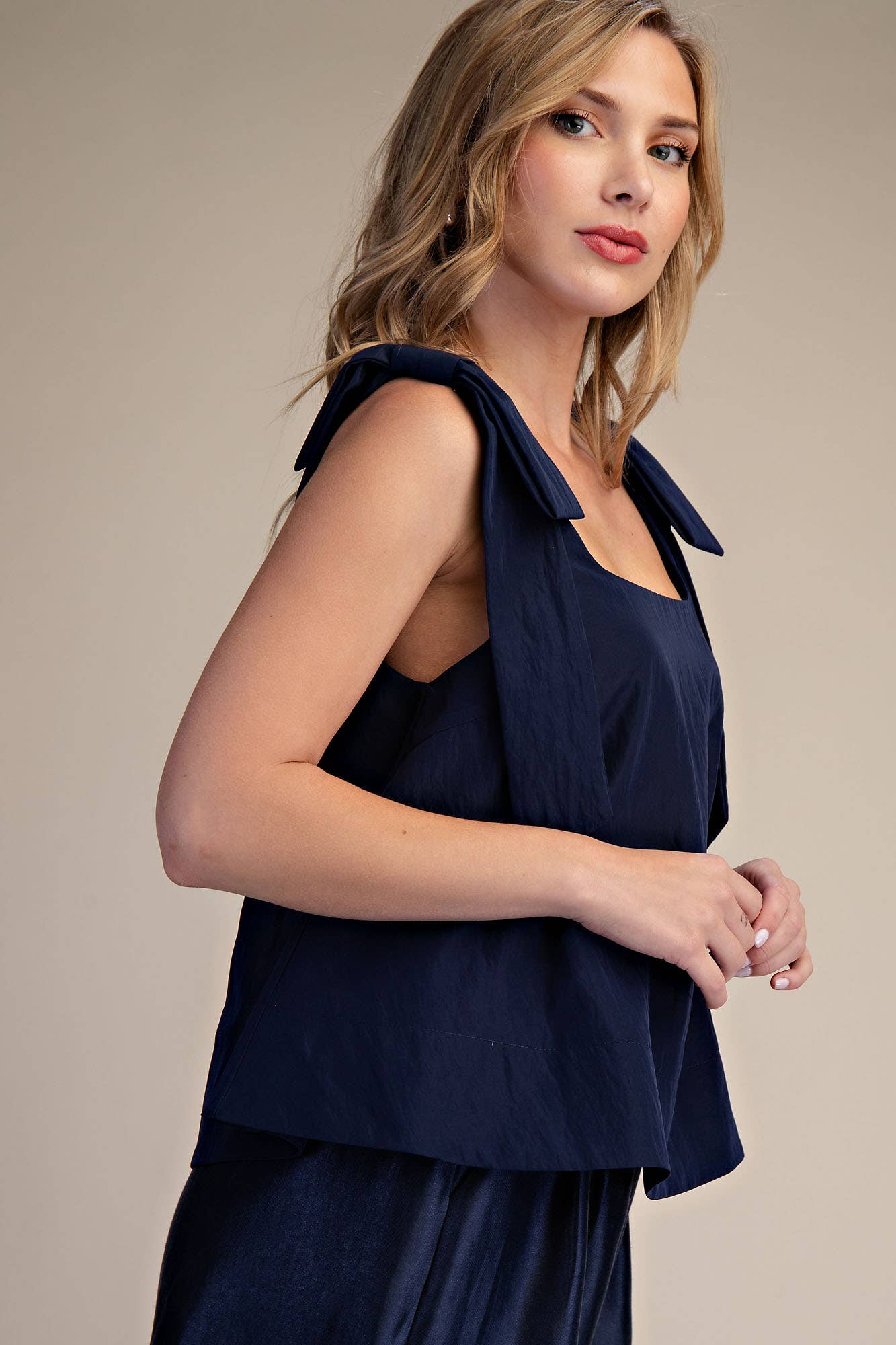 Scoop Neck Bow Shoulder Top
