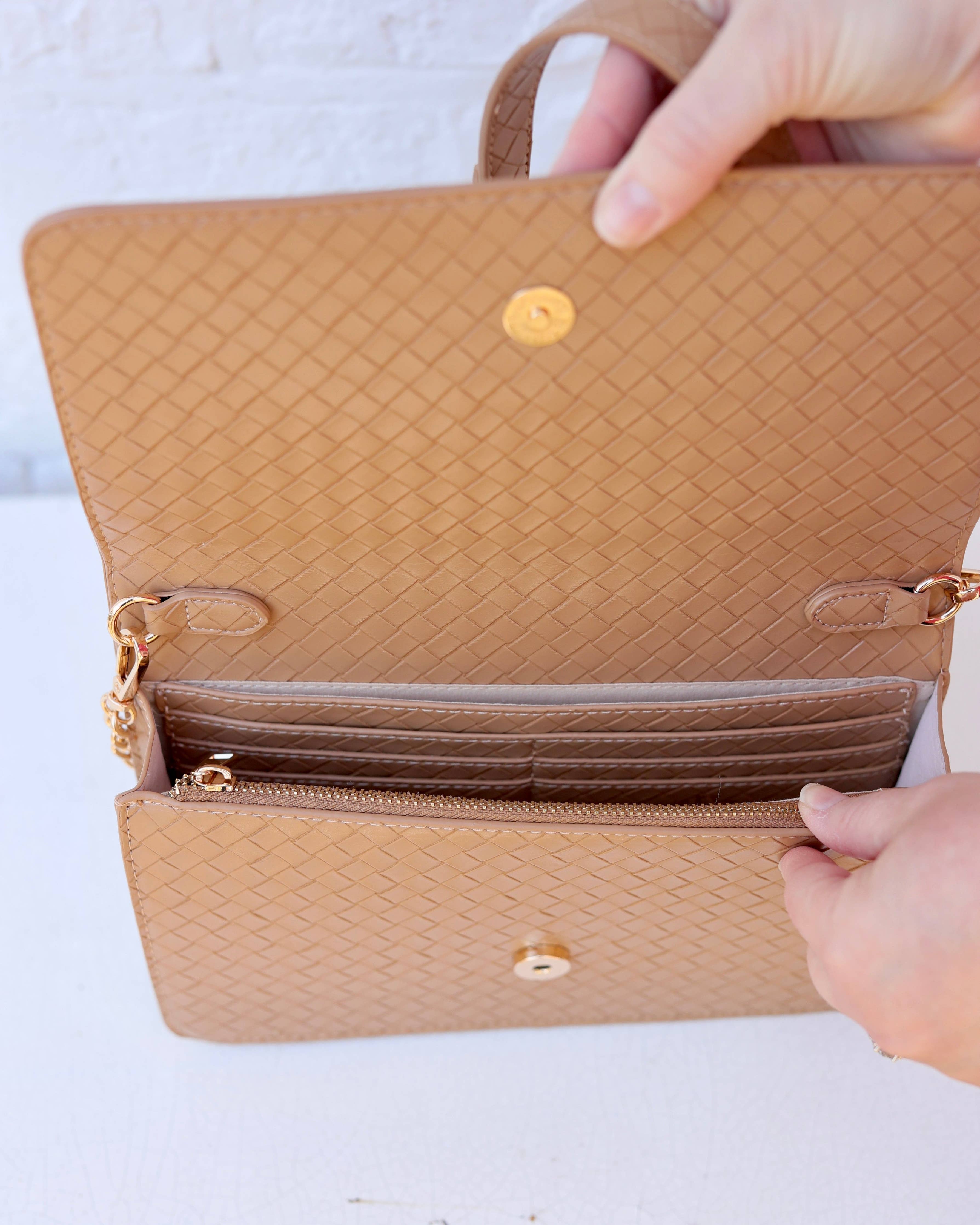 Bryn Clutch/Crossbody Woven Almond