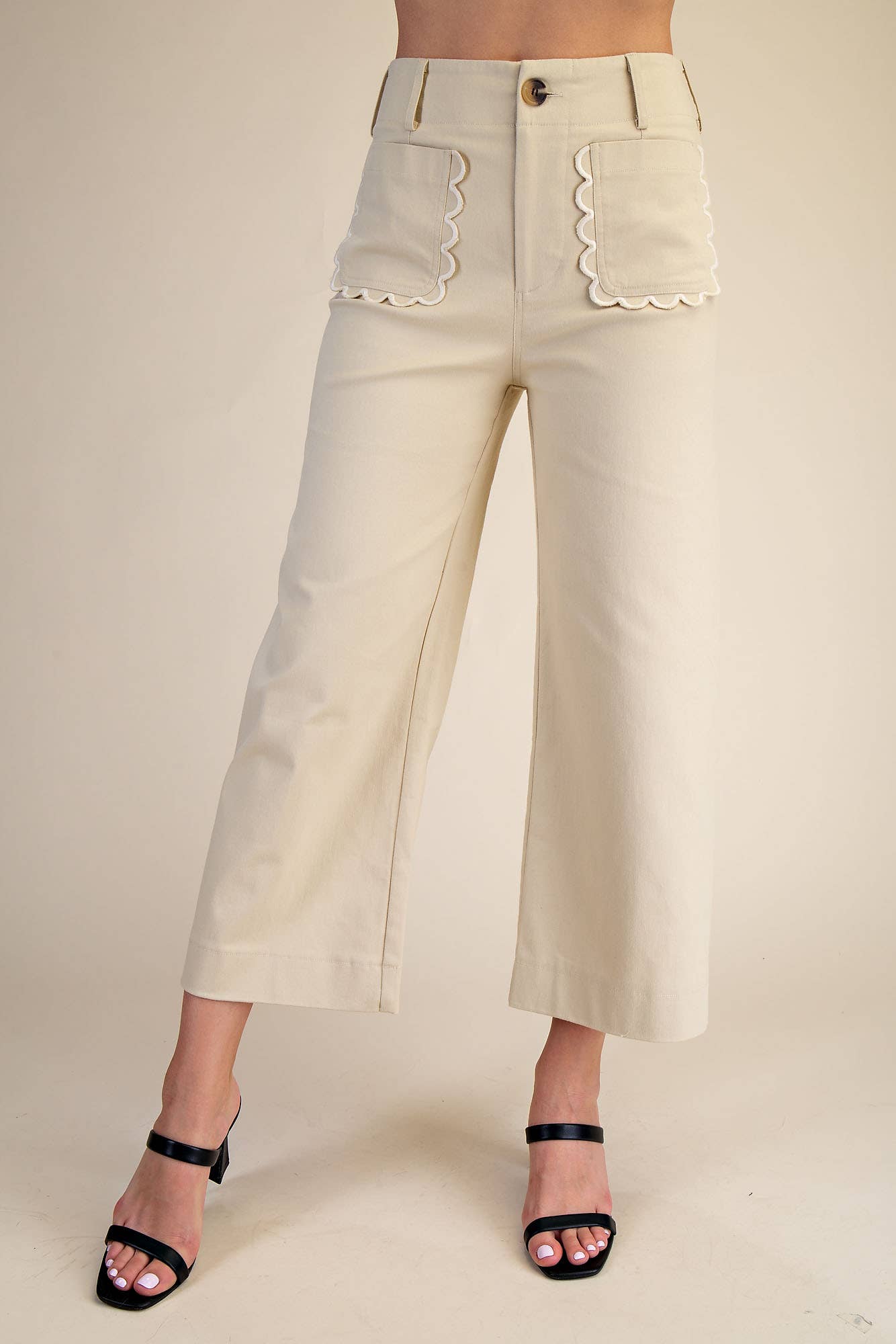 Wide-Leg Scallop Pocket Pants
