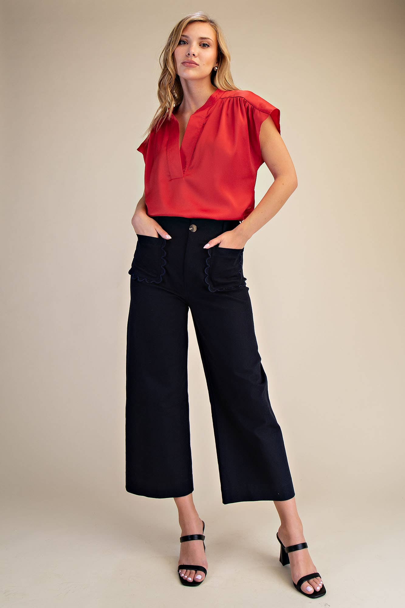 Wide-Leg Scallop Pocket Pants