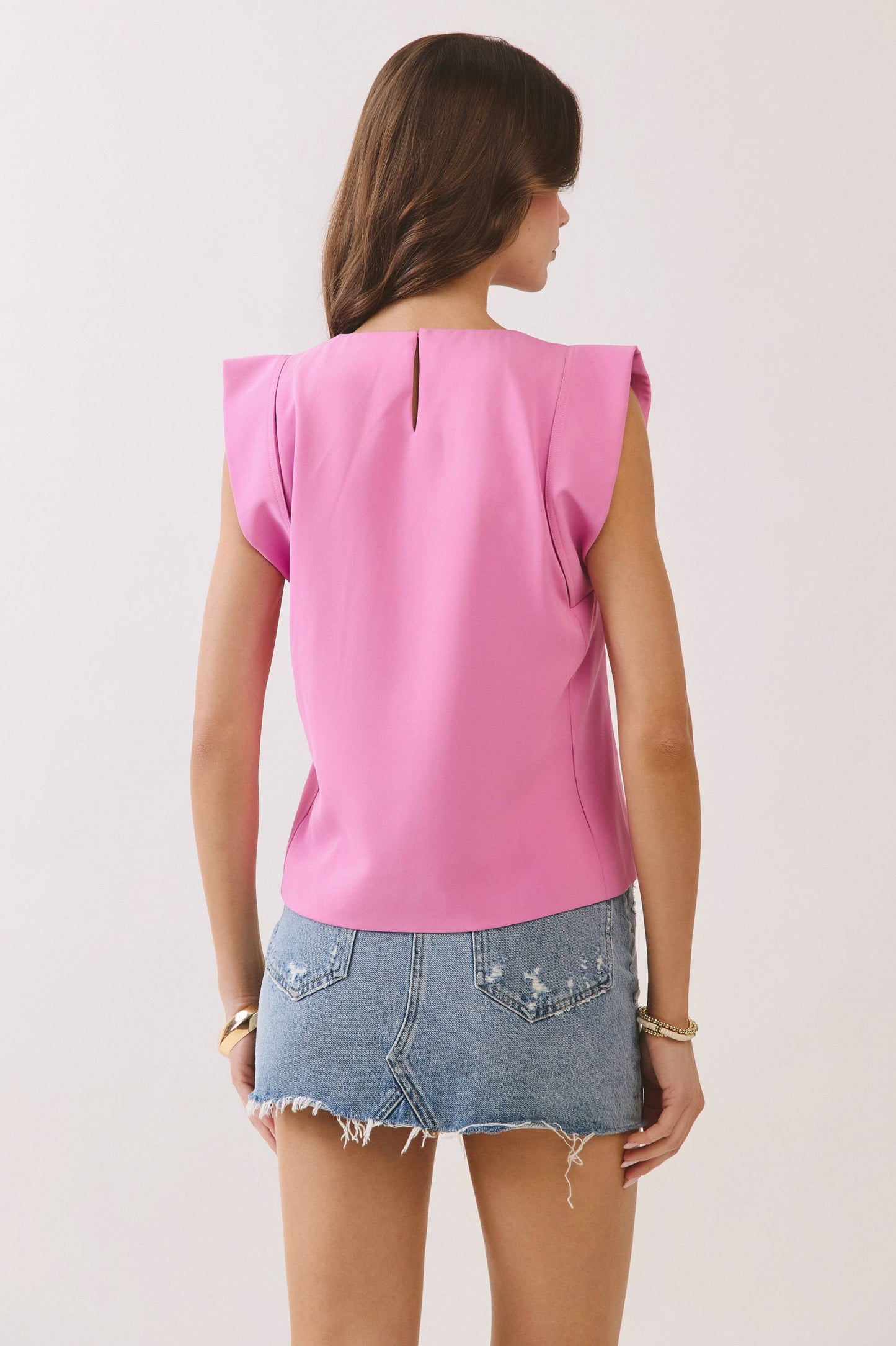 Structured Shoulder Accent Sleeveless Top