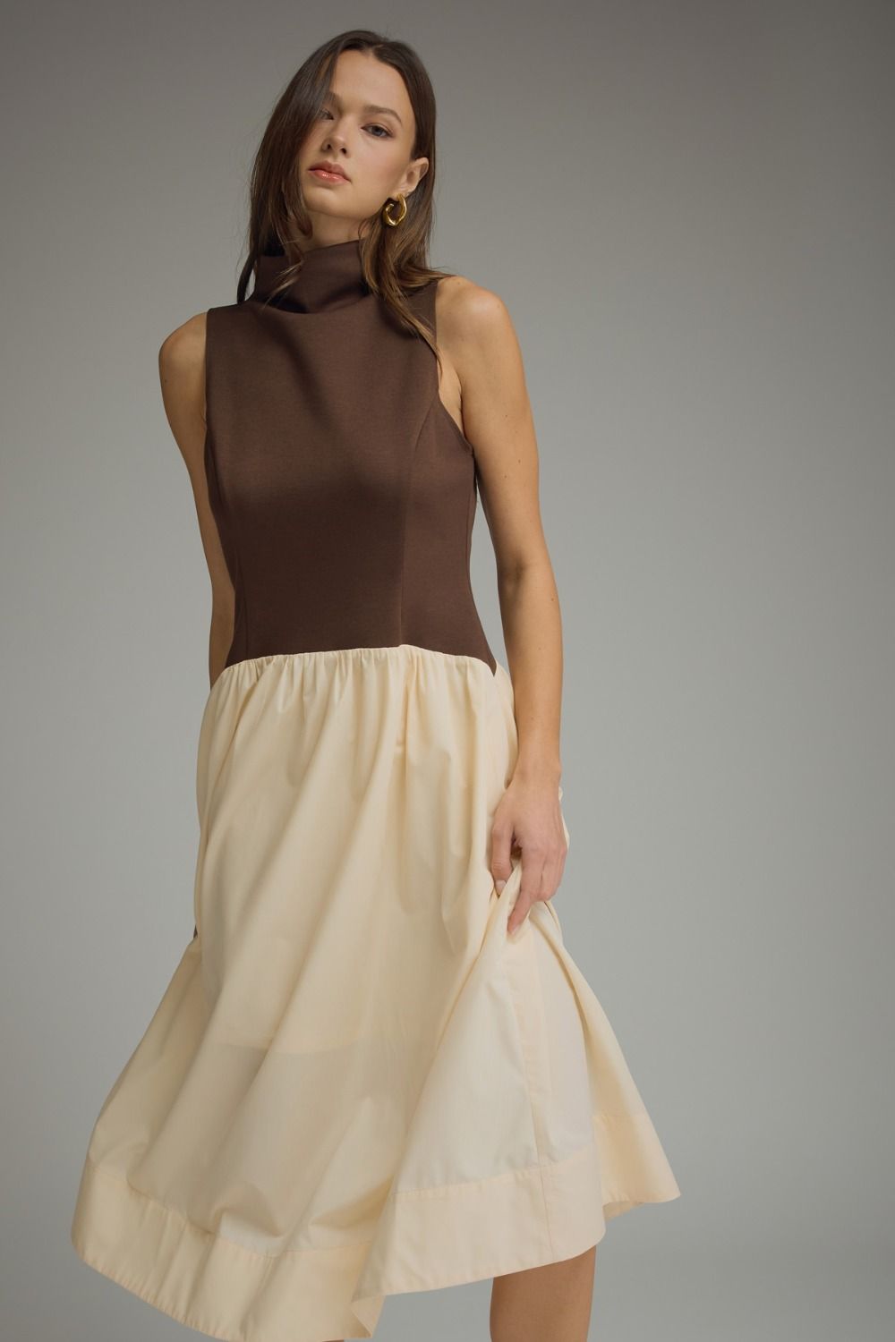 Solid Sleeveless Midi Dress