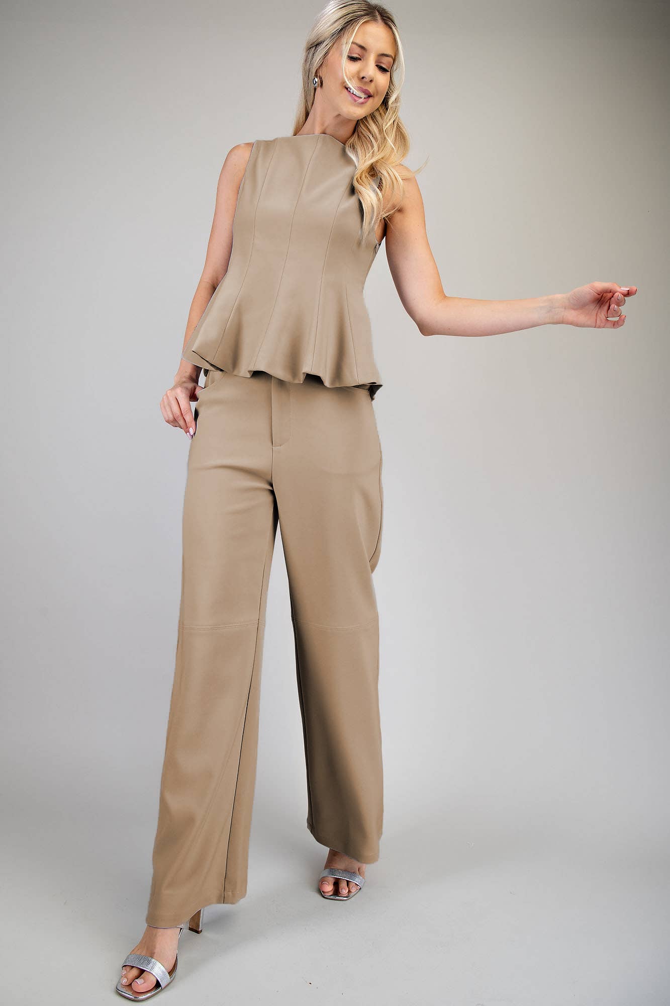 Sleeveless Fitted Top