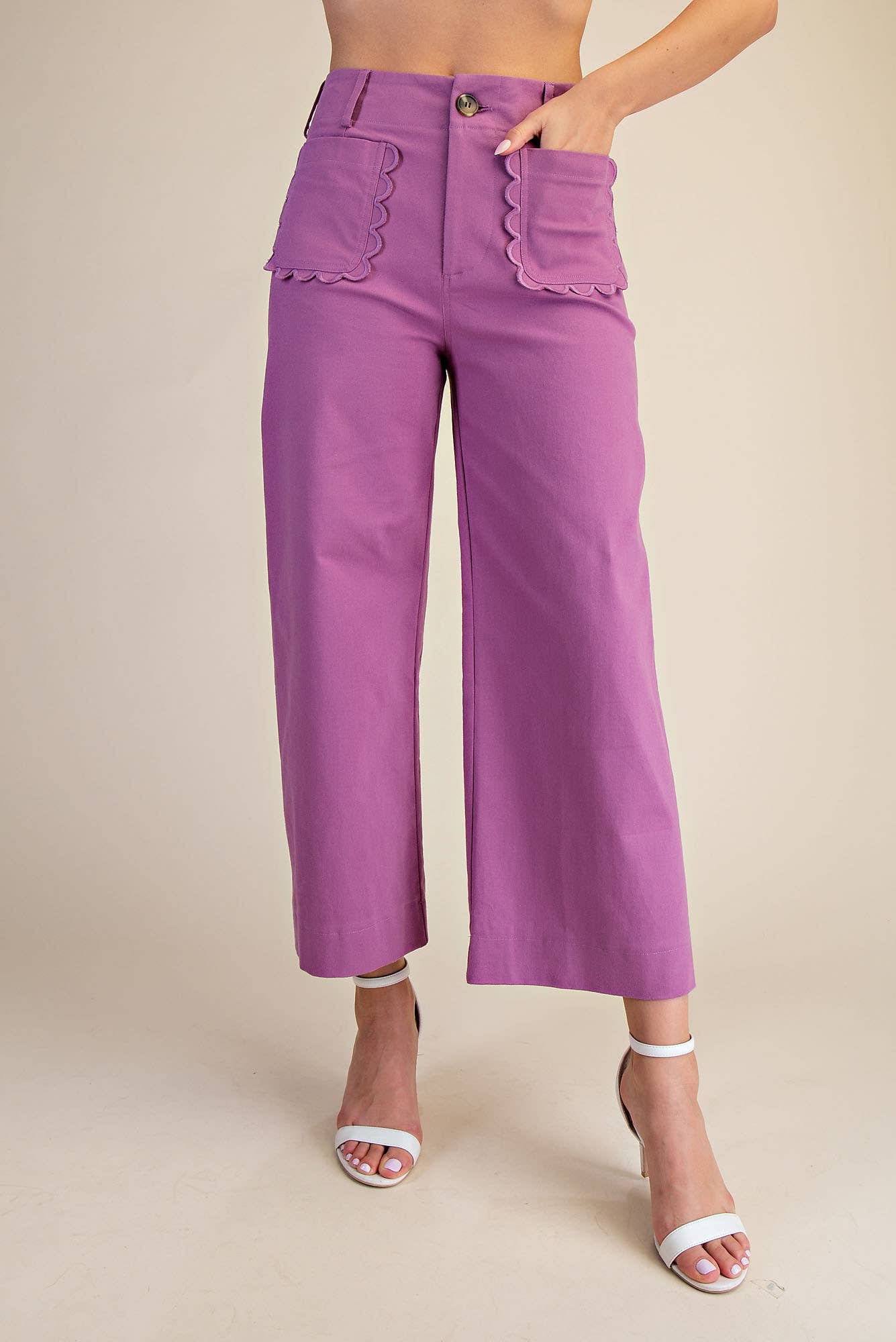 Wide-Leg Scallop Pocket Pants